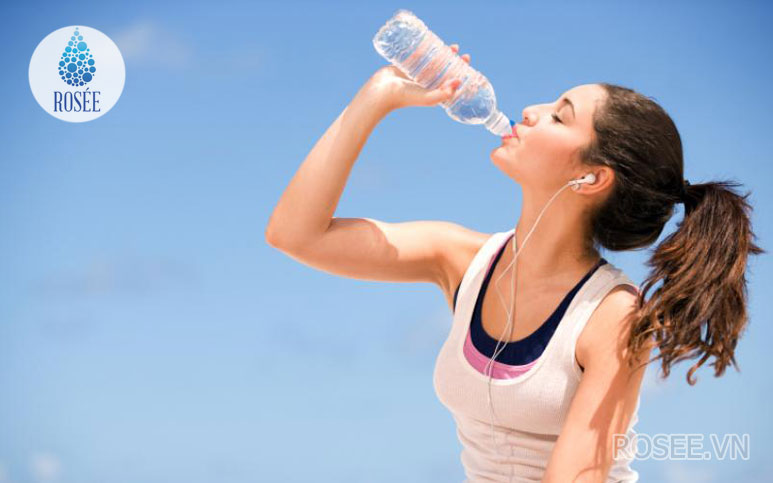 Uống nước thế nào để có sức khỏe tốt hạn chế bệnh tật